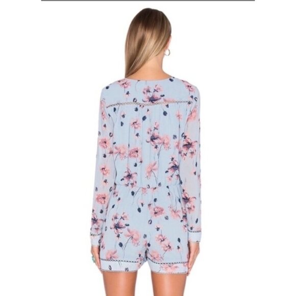 House of Harlow x Revolve Mila Floral Long Sleeve Feminine Romper Size Medium - Picture 3 of 15